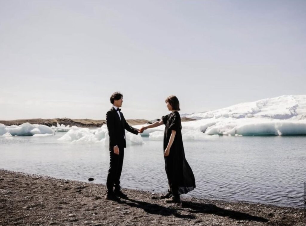scenic view of elopement destination in glacier lagoon iceland